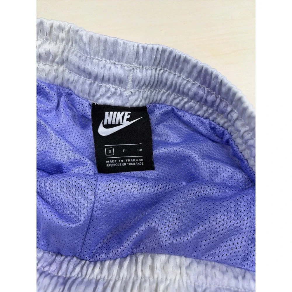 Nike Womens Abstract Cloud Tie Dye Mesh Athletic Shorts Purple White Small